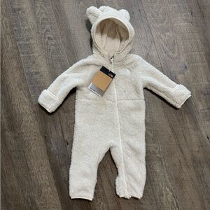 NWT North Face Cream Sparkly Footie